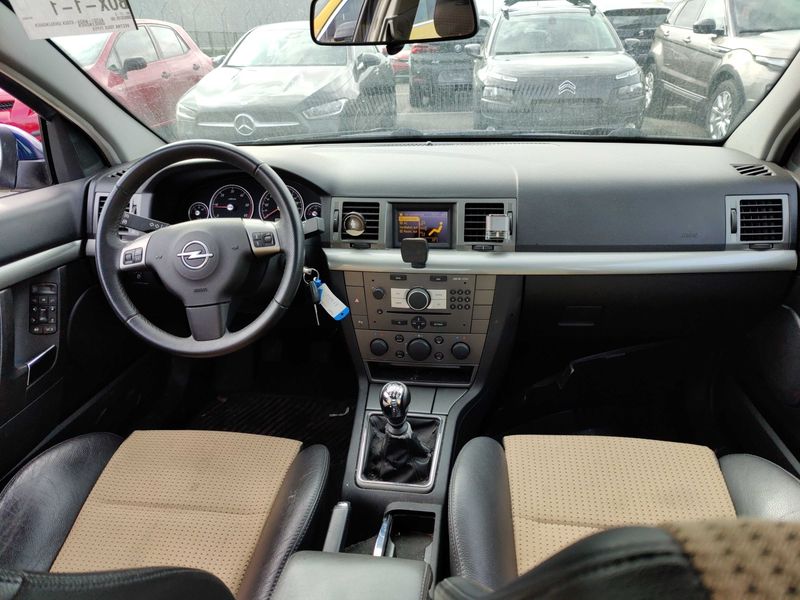 Opel Vectra 1.9 CDTI GTS 2005 – снимка 11