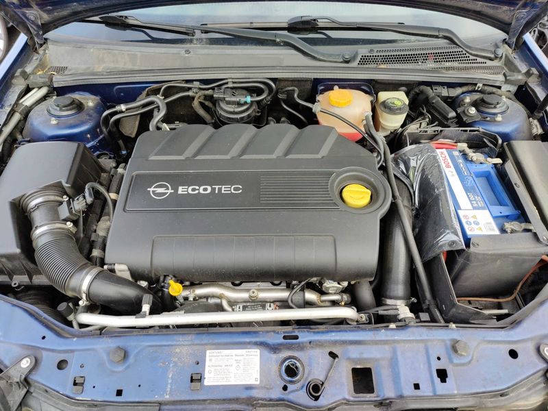 Opel Vectra 1.9 CDTI GTS 2005 – снимка 8