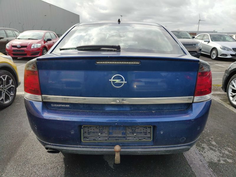 Opel Vectra 1.9 CDTI GTS 2005 – снимка 4