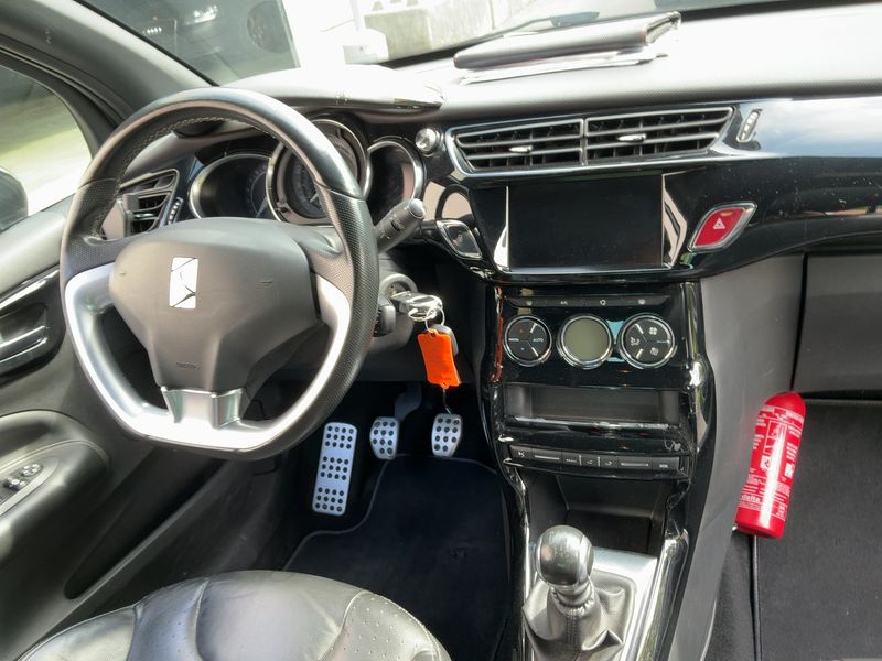 DS Automobiles DS3 1.2 PureTech SportChic 2017 – снимка 17