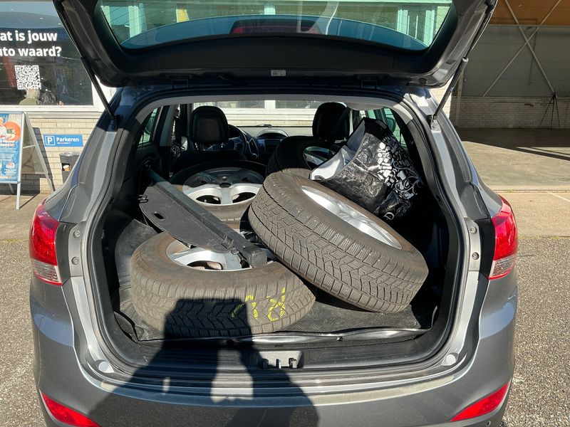 Hyundai ix35 1.6 5 Star Edition 2WD 2013 – снимка 15