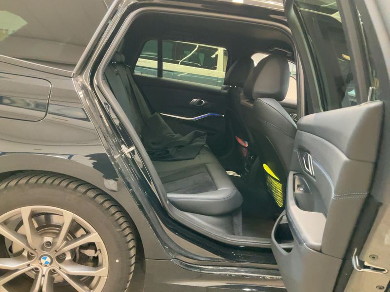 BMW 3er 320d Mild-Hybrid xDrive M Sport 2021 – снимка 19