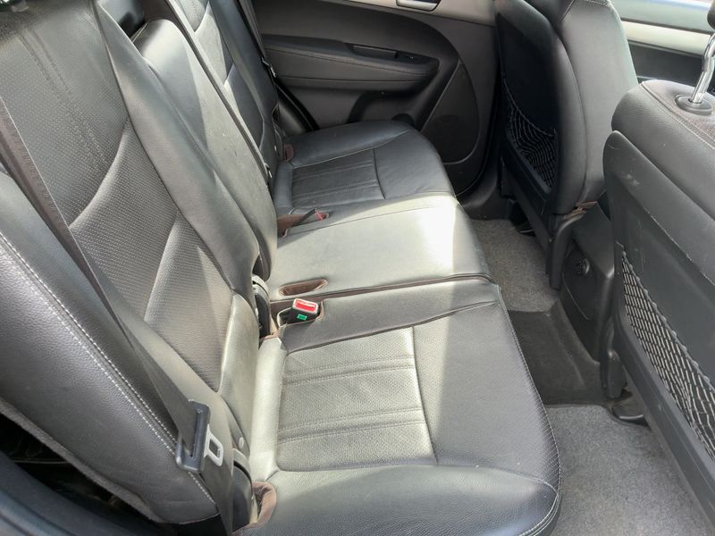 Kia Sorento 2.2 CRDi Spirit 4WD 2012 – снимка 19