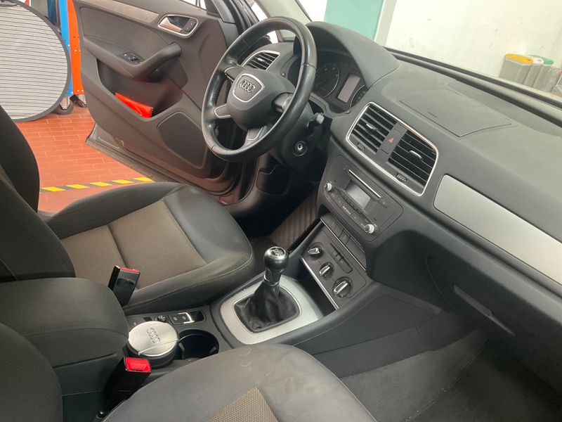 Audi Q3 2.0 TDI 2012 – снимка 28