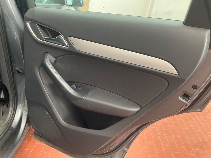 Audi Q3 2.0 TDI 2012 – снимка 26