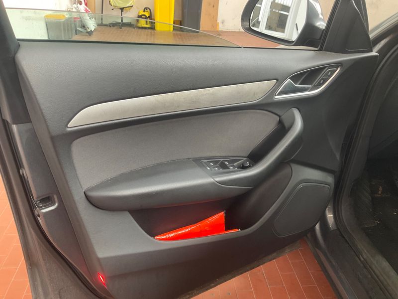 Audi Q3 2.0 TDI 2012 – снимка 25