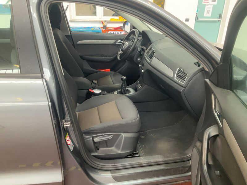 Audi Q3 2.0 TDI 2012 – снимка 16