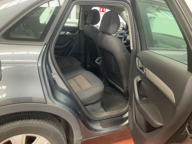 Audi Q3 2.0 TDI 2012 – снимка 19