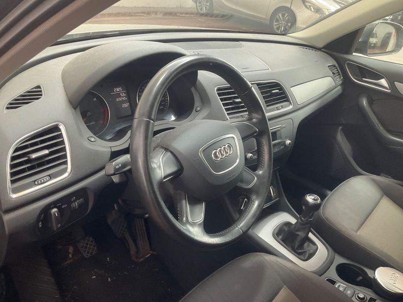 Audi Q3 2.0 TDI 2012 – снимка 23