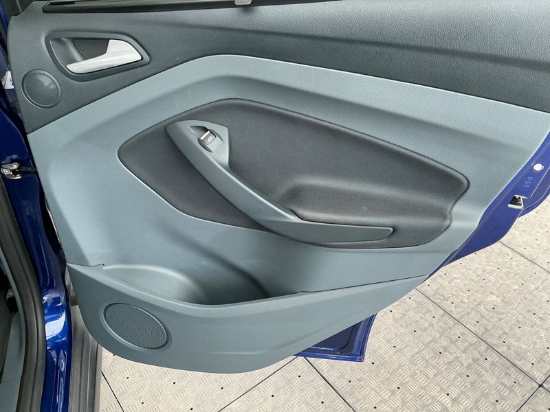Ford C-Max 1.6 TDCi Business Edition 2015 – снимка 27