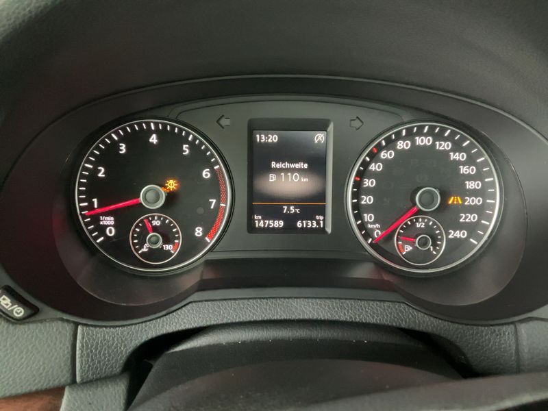 Volkswagen Sharan 2.0 TSI Highline BlueMotion Tech 2017 – снимка 18