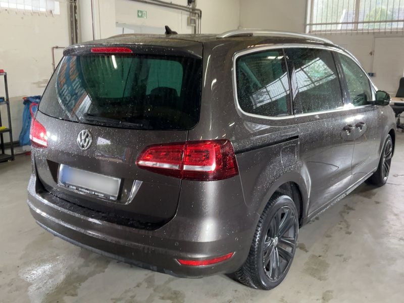 Volkswagen Sharan 2.0 TSI Highline BlueMotion Tech 2017 – снимка 8