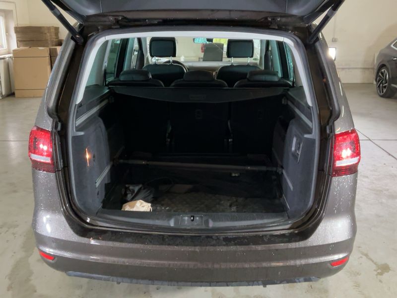 Volkswagen Sharan 2.0 TSI Highline BlueMotion Tech 2017 – снимка 15
