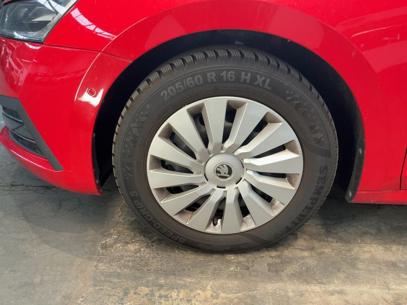 Skoda Octavia 1.5 TSI ACT First Edition 2021 – снимка 3