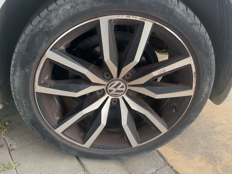 Volkswagen Scirocco 2.0 TSI R-Line BlueMotion Tech 2017 – снимка 5