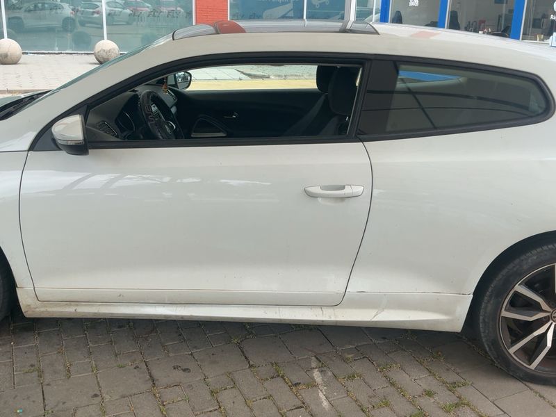 Volkswagen Scirocco 2.0 TSI R-Line BlueMotion Tech 2017 – снимка 4