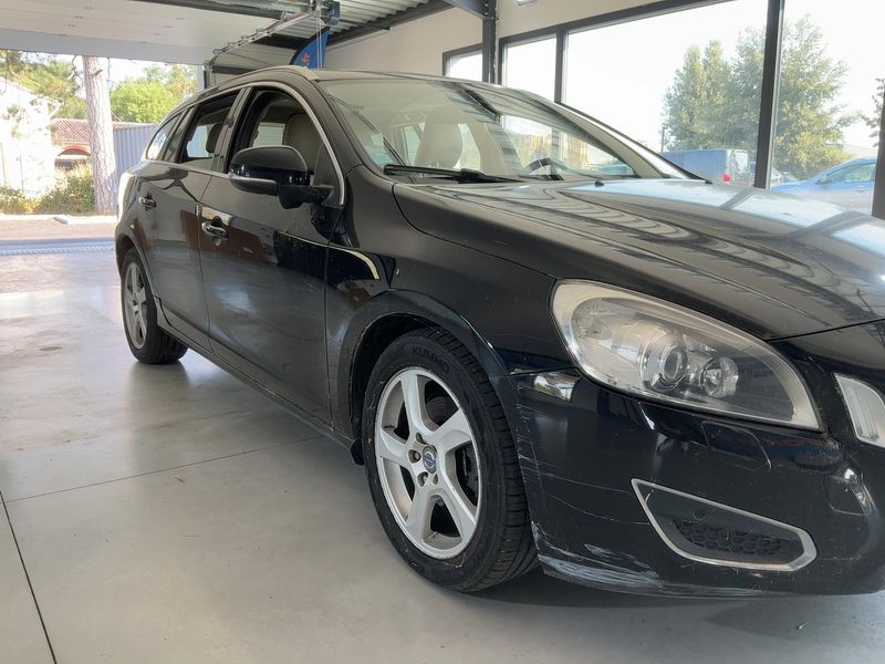 Volvo V60 2.0 D3 Xenium 2012 – снимка 12