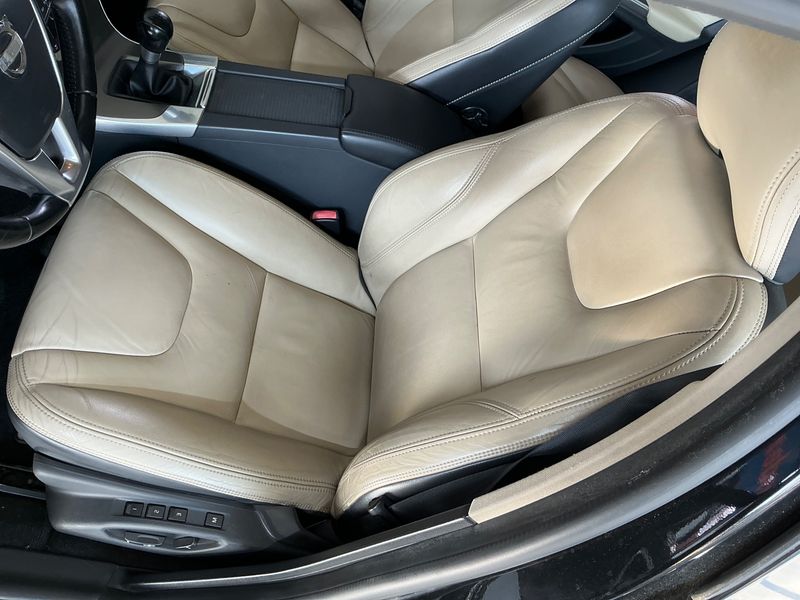 Volvo V60 2.0 D3 Xenium 2012 – снимка 28