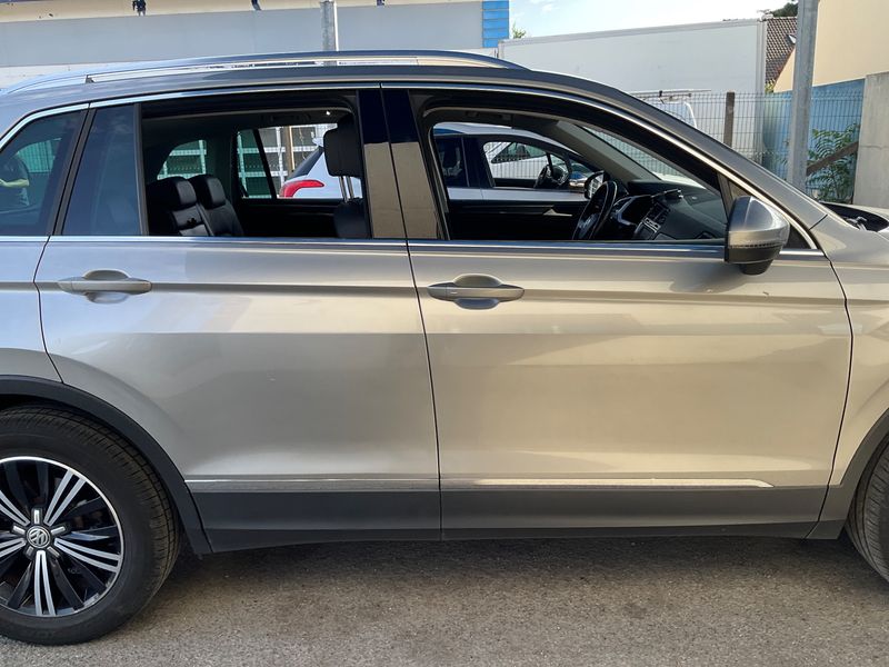 Volkswagen Tiguan 2.0 TDI Carat Edition BlueMotion Tech 2017 – снимка 10
