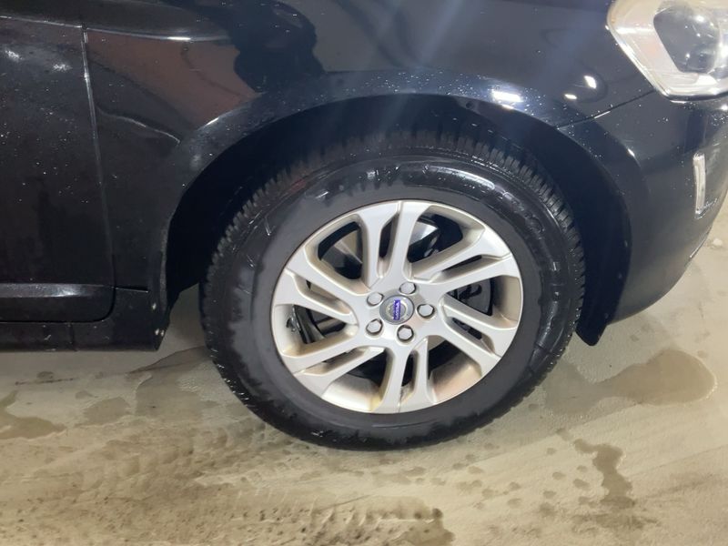 Volvo XC60 2.4 D4 Kinetic AWD 2017 – снимка 11