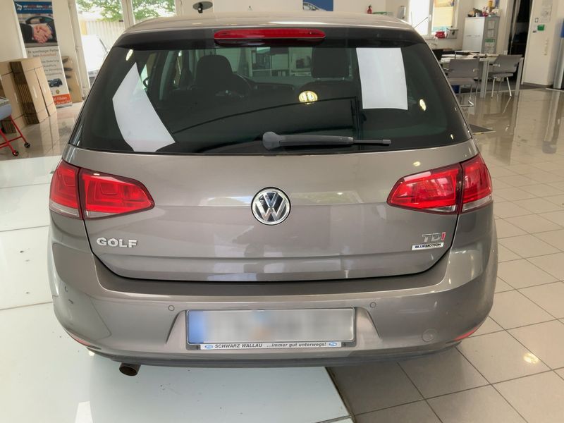 Volkswagen Golf VII 1.6 TDI Lounge BlueMotion Tech 2015 – снимка 7