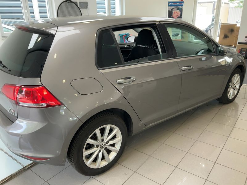 Volkswagen Golf VII 1.6 TDI Lounge BlueMotion Tech 2015 – снимка 8