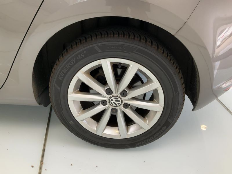 Volkswagen Golf VII 1.6 TDI Lounge BlueMotion Tech 2015 – снимка 5