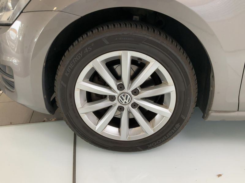 Volkswagen Golf VII 1.6 TDI Lounge BlueMotion Tech 2015 – снимка 3