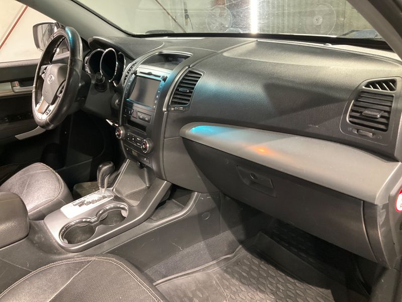 Kia Sorento 2.2 CRDi Spirit 4WD 2012 – снимка 29
