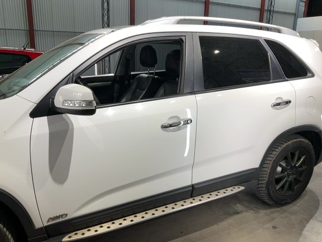Kia Sorento 2.2 CRDi Spirit 4WD 2012 – снимка 4