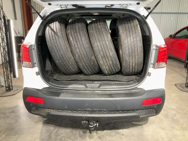 Kia Sorento 2.2 CRDi Spirit 4WD 2012 – снимка 16