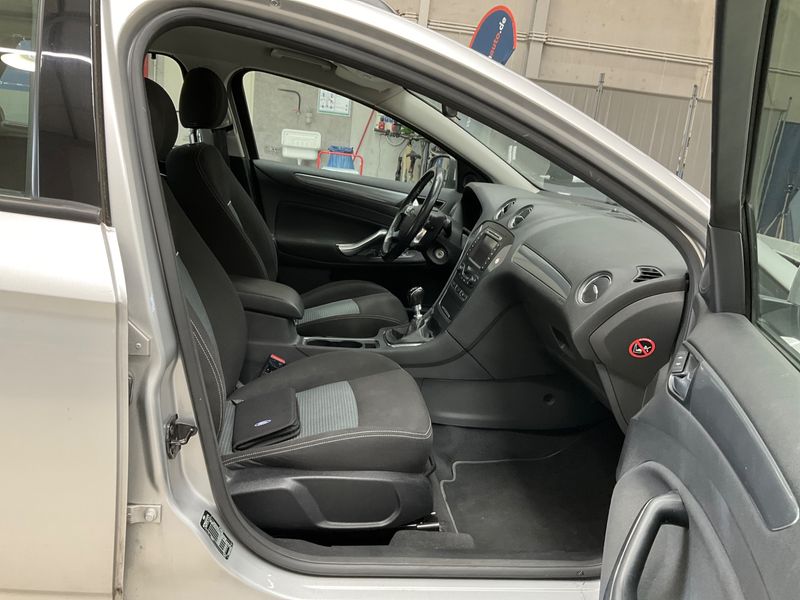 Ford Mondeo 2.0 TDCi TD Trend 2011 – снимка 3
