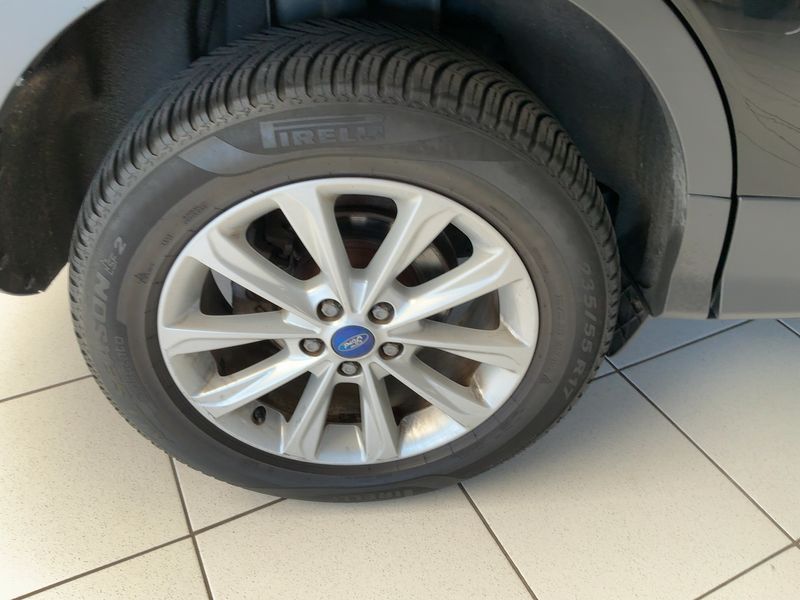 Ford Kuga 2.0 TDCi Titanium 2015 – снимка 9