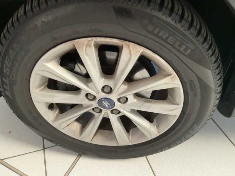 Ford Kuga 2.0 TDCi Titanium 2015 – снимка 3