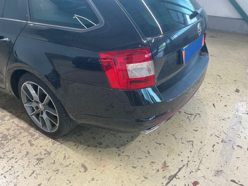 Skoda Octavia 2.0 TDI RS 2015 – снимка 32