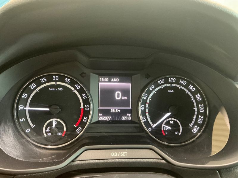 Skoda Octavia 2.0 TDI RS 2015 – снимка 18