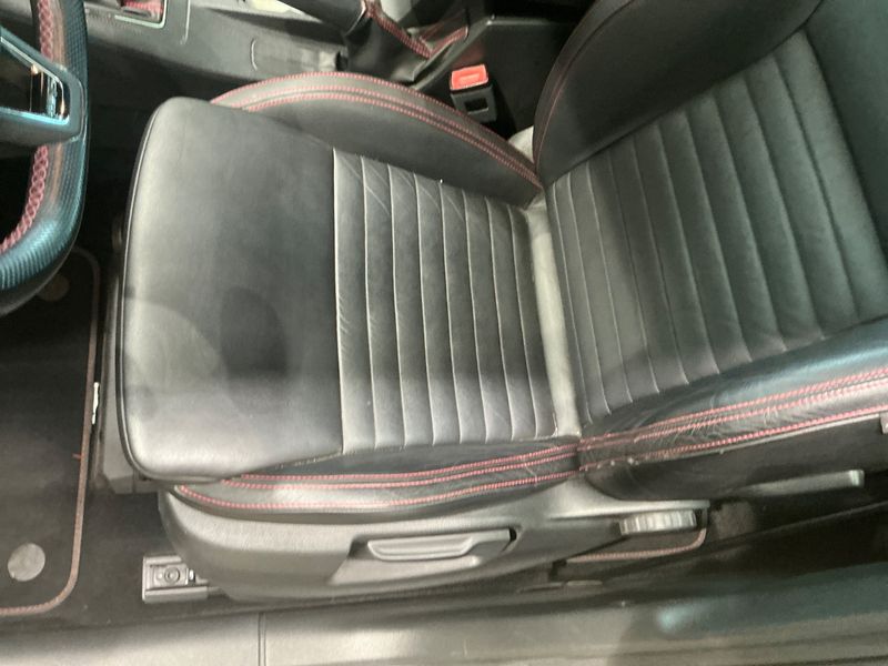 Skoda Octavia 2.0 TDI RS 2015 – снимка 30