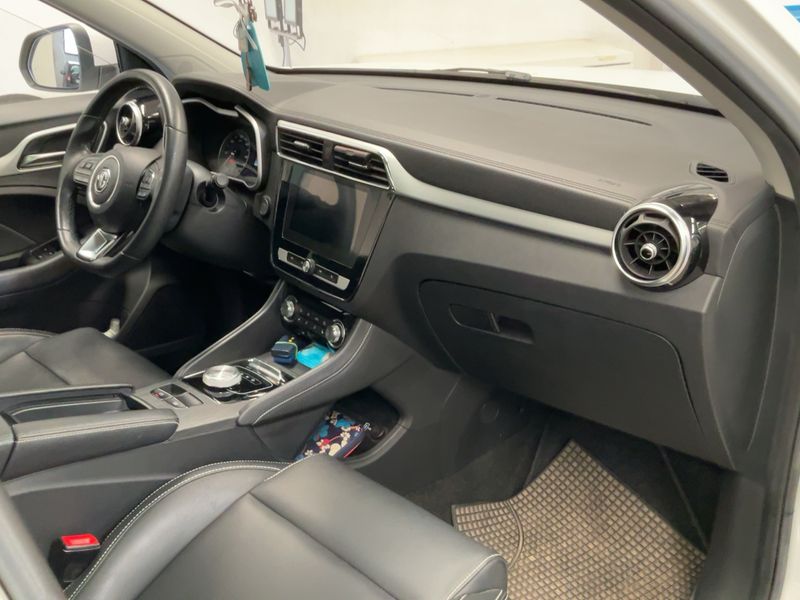 MG ZS electric drive 115 kW Luxury 2021 – снимка 17