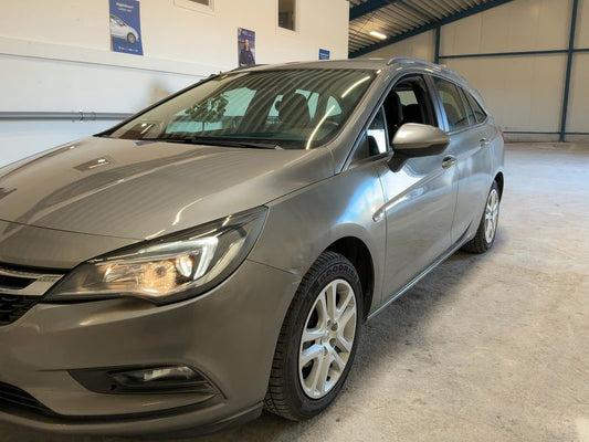 Opel Astra 1.4 SIDI Turbo Active 2017 – снимка 1