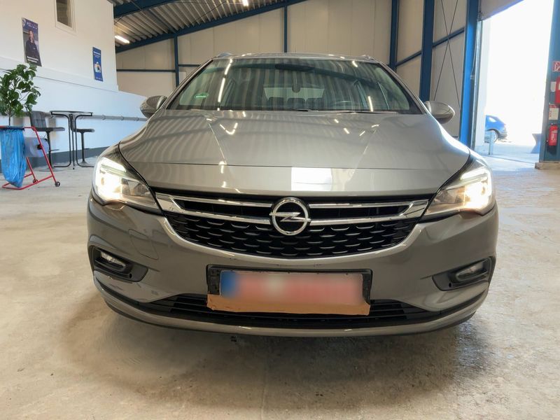 Opel Astra 1.4 SIDI Turbo Active 2017 – снимка 14