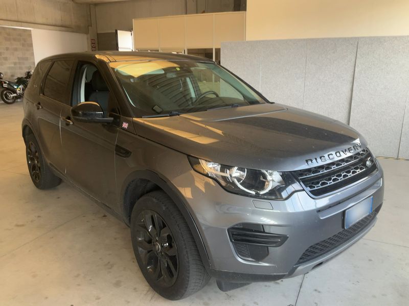 Land Rover Discovery Sport 2.0 Td4 SE AWD 2017 – снимка 12
