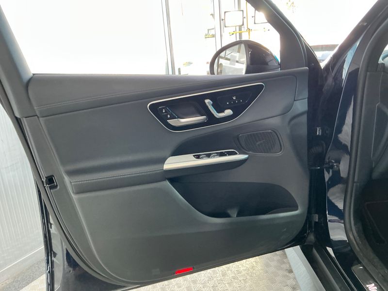 Mercedes-Benz GLC-Klasse GLC 200 Mild-Hybrid 4Matic AMG Line 2023 – снимка 25