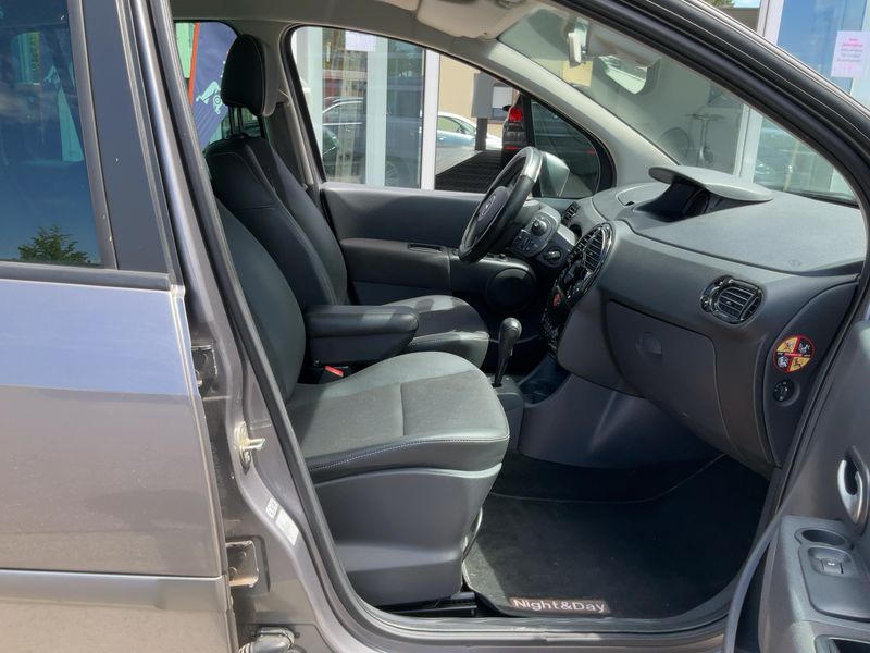Renault Grand Modus 1.6 Night & Day 2013 – снимка 16