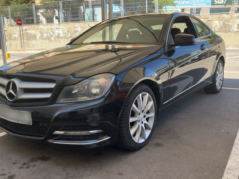 Mercedes-Benz C-Klasse C 220 CDI BlueEfficiency 2012 – снимка 2