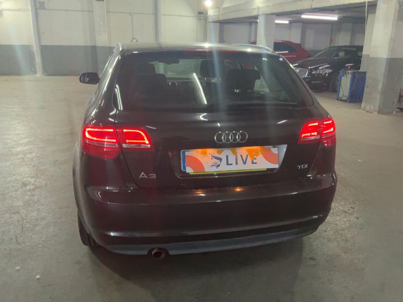 Audi A3 Sportback 1.6 TDI Attraction 2011 – снимка 7