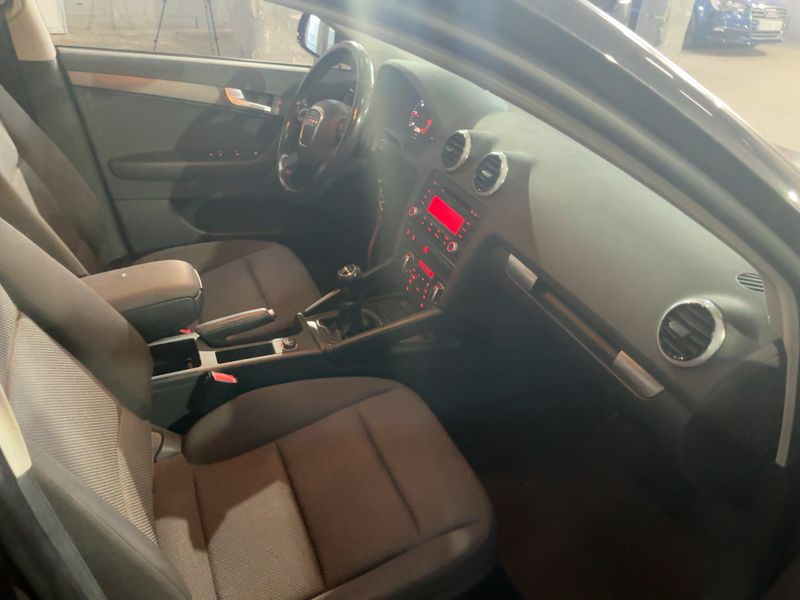Audi A3 Sportback 1.6 TDI Attraction 2011 – снимка 16