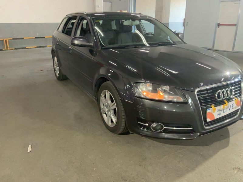 Audi A3 Sportback 1.6 TDI Attraction 2011 – снимка на щета 13