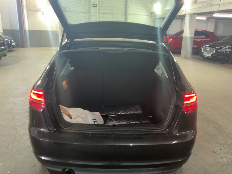 Audi A3 Sportback 1.6 TDI Attraction 2011 – снимка 15