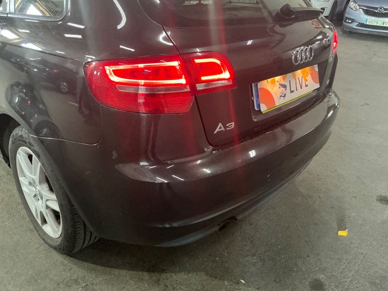 Audi A3 Sportback 1.6 TDI Attraction 2011 – снимка 31
