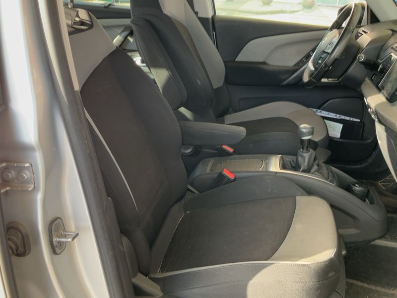 Citroen C4 Picasso 1.6 e-HDi Intensive 2014 – снимка 16